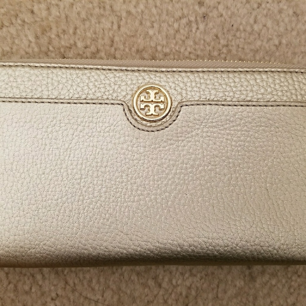 Tory Burch Landon Wallet